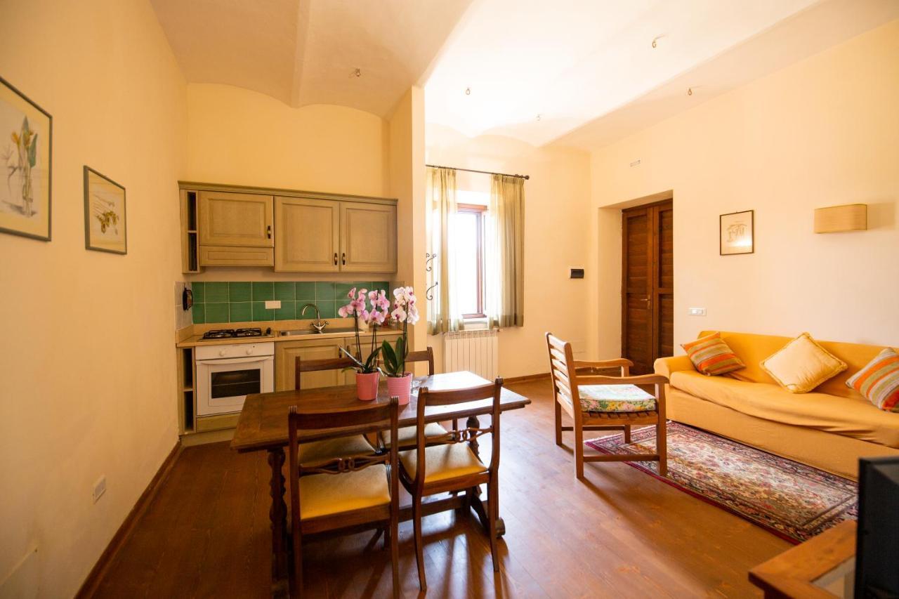 Agriturismo Lago Di Mezzano Valentano エクステリア 写真